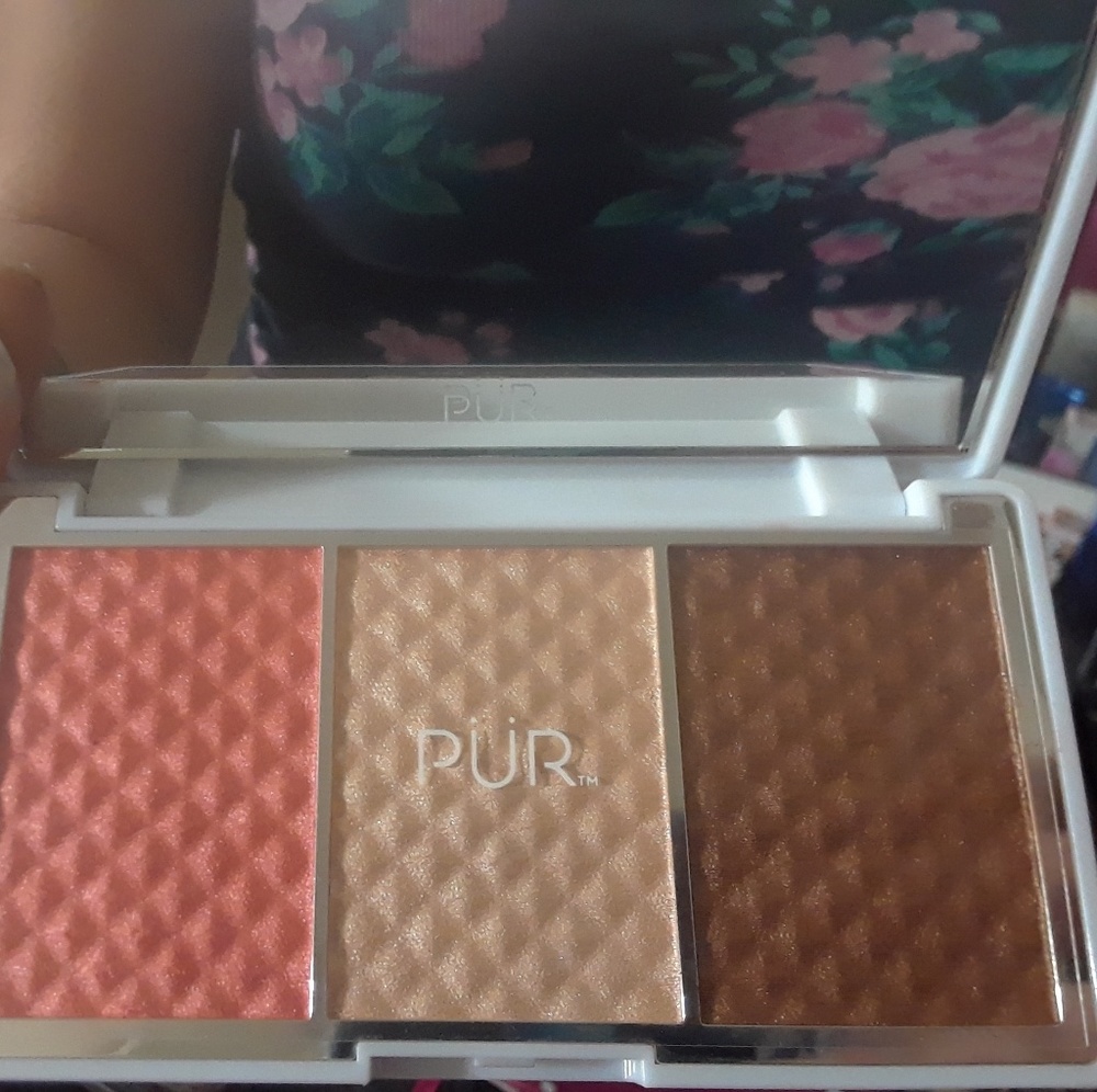 Pur highlight bronzer and blush